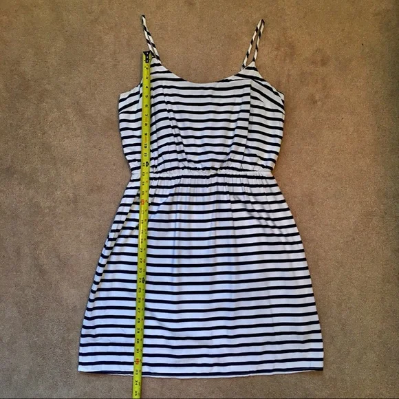 Old Navy Women's Sundress - Picture 2 of 12